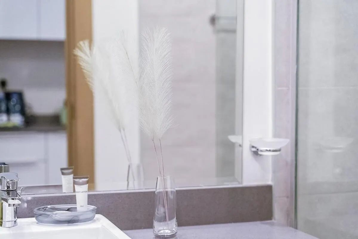 Calm And Comfy Studio Apartment At Bloom Heights A In Jvc! Dubai 0*,  United Arab Emirates