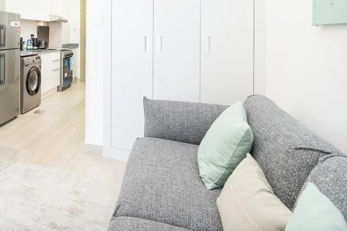 Calm And Comfy Studio Apartment At Bloom Heights A In Jvc! Dubai 0*,  United Arab Emirates